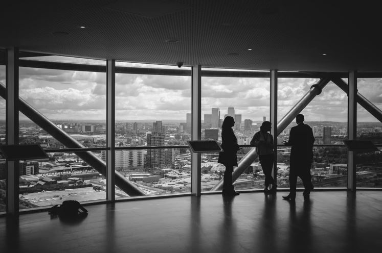 structure freelance engagements